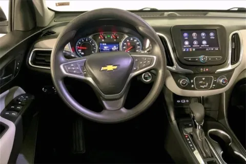 More photos of 2022 Chevrolet Equinox LT at Cable Dahmer Chevrolet of Kansas City, MO