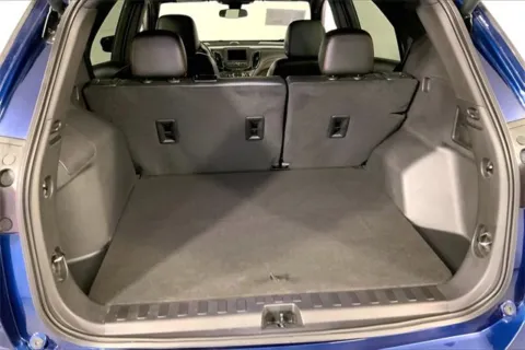 More photos of 2023 Chevrolet Equinox RS at Cable Dahmer Chevrolet of Kansas City, MO