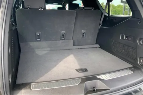 More photos of 2023 Chevrolet Suburban RST at Cable Dahmer Chevrolet of Kansas City, MO
