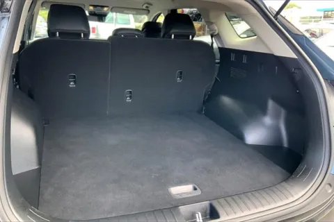 More photos of 2023 Kia Sportage Hybrid EX at Cable Dahmer Chevrolet of Kansas City, MO