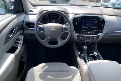 More photos of 2020 Chevrolet Traverse LT Cloth at Cable Dahmer Chevrolet of Kansas City, MO