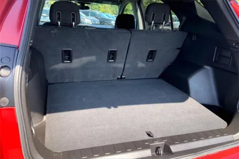More photos of 2019 Chevrolet Equinox LT at Cable Dahmer Chevrolet of Kansas City, MO