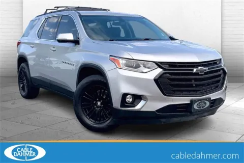 Silver 2019 Chevrolet Traverse LT Cloth for sale in Kansas City, MO