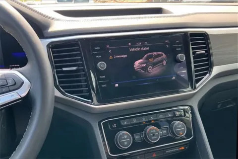 More photos of 2022 Volkswagen Atlas 3.6L V6 SE w/Technology at Cable Dahmer Chevrolet of Kansas City, MO