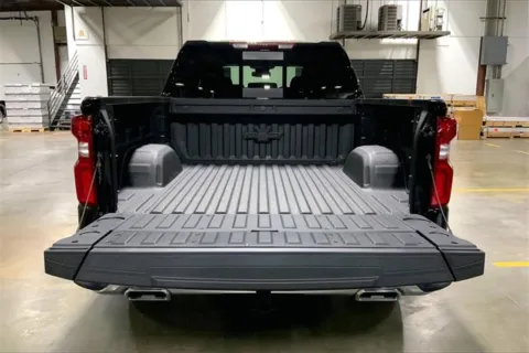 More photos of 2026 Chevrolet Silverado 1500 LTZ at Cable Dahmer Chevrolet of Kansas City, MO
