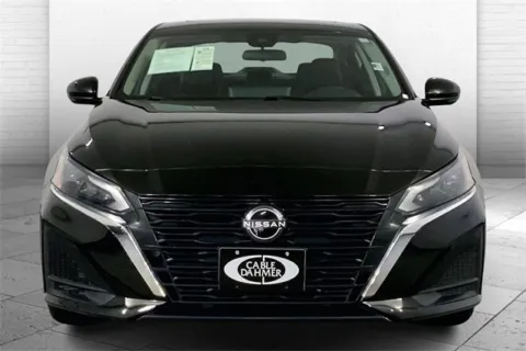 Photos of 2023 Nissan Altima 2.5 SL for sale in Kansas City, MO at Cable Dahmer Chevrolet of Kansas City