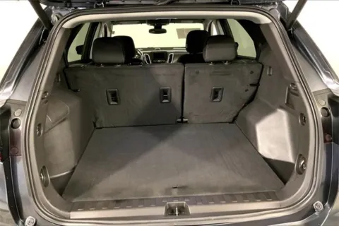 More photos of 2023 Chevrolet Equinox LT at Cable Dahmer Chevrolet of Kansas City, MO