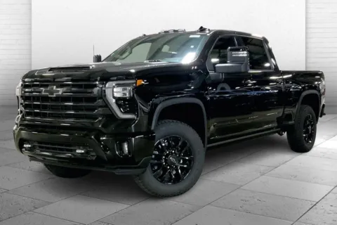 Photos of 2025 Chevrolet Silverado 2500 HD High Country for sale in Kansas City, MO at Cable Dahmer Chevrolet of Kansas City