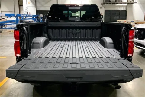 More photos of 2025 Chevrolet Silverado 2500 HD High Country at Cable Dahmer Chevrolet of Kansas City, MO