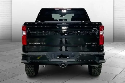 More photos of 2026 Chevrolet Silverado 1500 Custom Trail Boss at Cable Dahmer Chevrolet of Kansas City, MO
