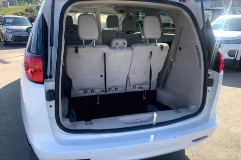 More photos of 2021 Chrysler Voyager LXI at Cable Dahmer Chevrolet of Kansas City, MO