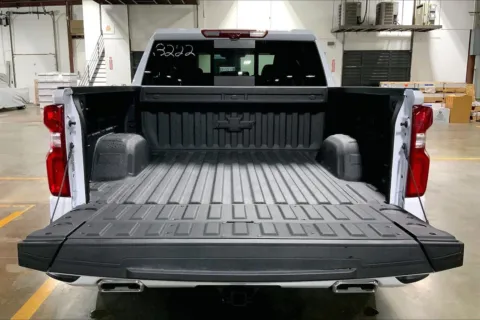 More photos of 2026 Chevrolet Silverado 1500 High Country at Cable Dahmer Chevrolet of Kansas City, MO