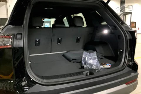 More photos of 2026 Chevrolet Equinox LT at Cable Dahmer Chevrolet of Kansas City, MO