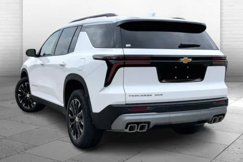 Another view of 2026 Chevrolet Traverse LT for sale in Kansas City, MO at Cable Dahmer Chevrolet of Kansas City