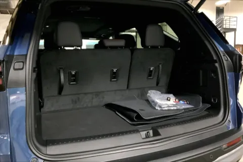 More photos of 2026 Chevrolet Traverse Z71 at Cable Dahmer Chevrolet of Kansas City, MO
