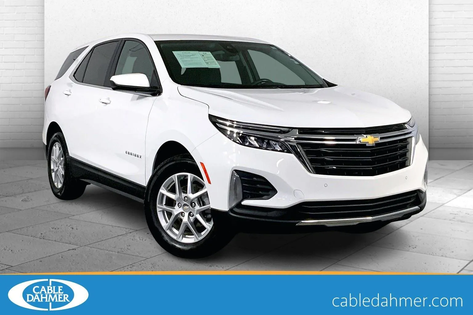 White 2023 Chevrolet Equinox LT for sale in Kansas City, MO