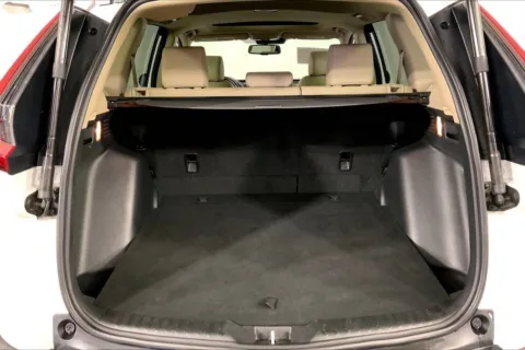 More photos of 2022 Honda CR-V EX-L at Cable Dahmer Chevrolet of Kansas City, MO