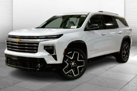 Photos of 2026 Chevrolet Traverse High Country for sale in Kansas City, MO at Cable Dahmer Chevrolet of Kansas City