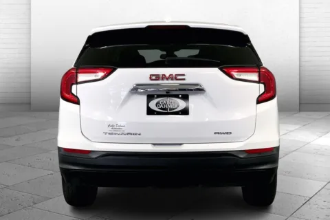 Another view of 2024 GMC Terrain SLE for sale in Kansas City, MO at Cable Dahmer Chevrolet of Kansas City