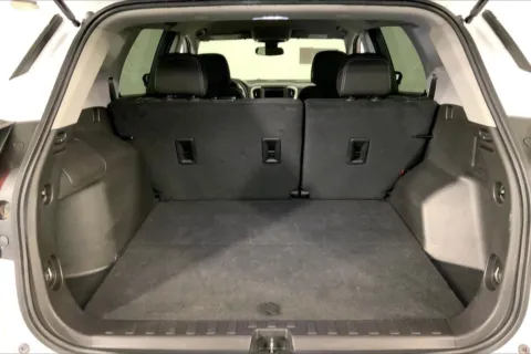 More photos of 2024 GMC Terrain SLE at Cable Dahmer Chevrolet of Kansas City, MO