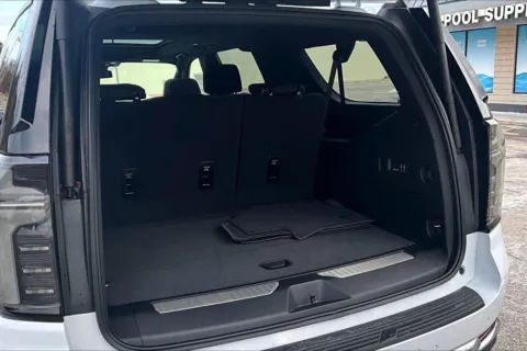 More photos of 2026 Chevrolet Suburban Premier at Cable Dahmer Chevrolet of Kansas City, MO