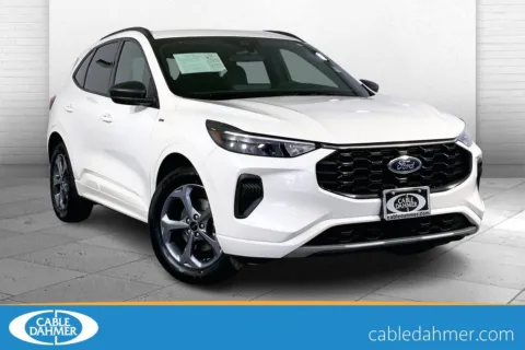 White 2023 Ford Escape ST-Line for sale in Kansas City, MO