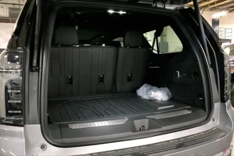 More photos of 2026 Chevrolet Suburban Premier at Cable Dahmer Chevrolet of Kansas City, MO