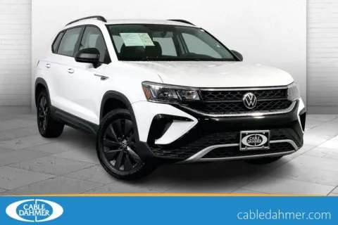 White 2022 Volkswagen Taos S for sale in Kansas City, MO