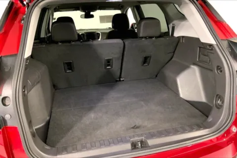 More photos of 2024 GMC Terrain SLE at Cable Dahmer Chevrolet of Kansas City, MO