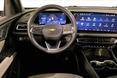 More photos of 2025 Chevrolet Traverse LT at Cable Dahmer Chevrolet of Kansas City, MO