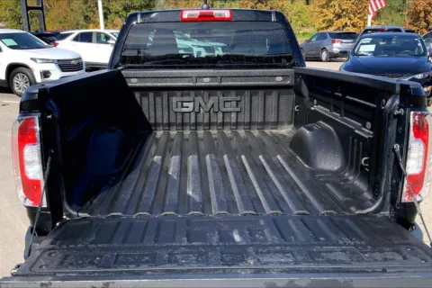 More photos of 2021 GMC Canyon Elevation Standard at Cable Dahmer Chevrolet of Kansas City, MO