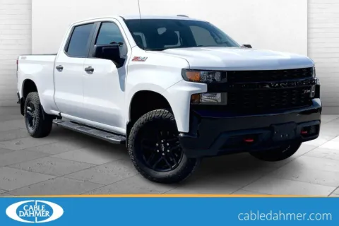 White 2019 Chevrolet Silverado 1500 Custom Trail Boss for sale in Kansas City, MO
