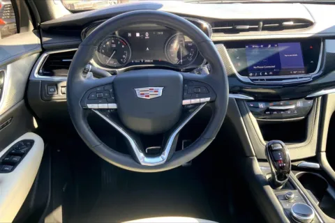 More photos of 2022 Cadillac XT6 Sport at Cable Dahmer Chevrolet of Kansas City, MO