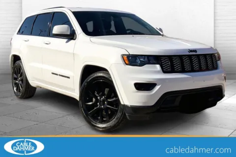 White 2019 Jeep Grand Cherokee Altitude for sale in Kansas City, MO
