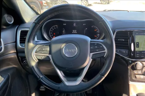 More photos of 2019 Jeep Grand Cherokee Altitude at Cable Dahmer Chevrolet of Kansas City, MO