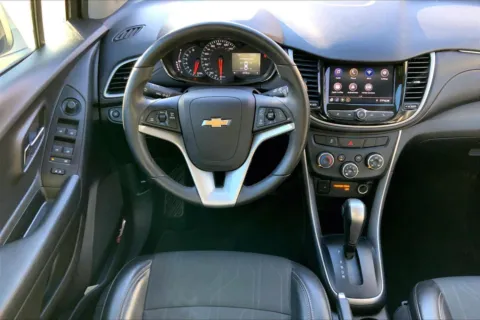 More photos of 2020 Chevrolet Trax LT at Cable Dahmer Chevrolet of Kansas City, MO