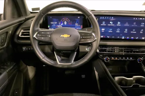 More photos of 2025 Chevrolet Traverse LT at Cable Dahmer Chevrolet of Independence, MO