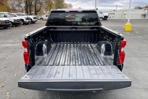More photos of 2022 Chevrolet Silverado 1500 LT (2FL) at Cable Dahmer Chevrolet of Independence, MO
