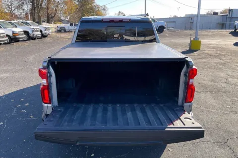 More photos of 2024 Chevrolet Silverado 1500 ZR2 at Cable Dahmer Chevrolet of Independence, MO