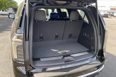 More photos of 2025 Chevrolet Tahoe High Country at Cable Dahmer Chevrolet of Independence, MO