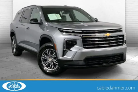 Gray 2025 Chevrolet Traverse LT for sale in Independence, MO