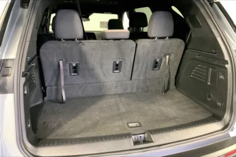 More photos of 2025 Chevrolet Traverse LT at Cable Dahmer Chevrolet of Independence, MO