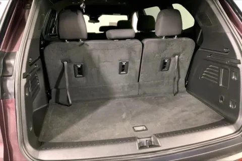 More photos of 2025 GMC Acadia Elevation at Cable Dahmer Chevrolet of Independence, MO