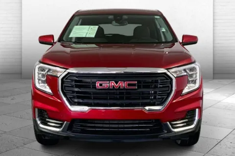 Photos of 2024 GMC Terrain SLE for sale in Independence, MO at Cable Dahmer Chevrolet of Independence