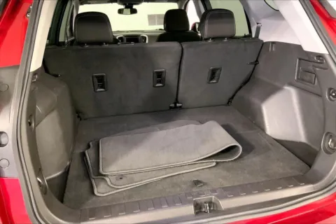 More photos of 2024 GMC Terrain SLE at Cable Dahmer Chevrolet of Independence, MO