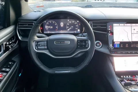 More photos of 2022 Jeep Grand Wagoneer Series II Obsidian at Cable Dahmer Chevrolet of Independence, MO