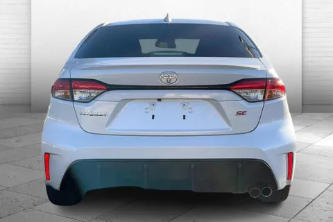 Another view of 2024 Toyota Corolla SE for sale in Independence, MO at Cable Dahmer Chevrolet of Independence