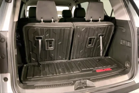 More photos of 2023 GMC Acadia SLE at Cable Dahmer Chevrolet of Independence, MO