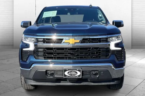 Photos of 2023 Chevrolet Silverado 1500 LT for sale in Independence, MO at Cable Dahmer Chevrolet of Independence