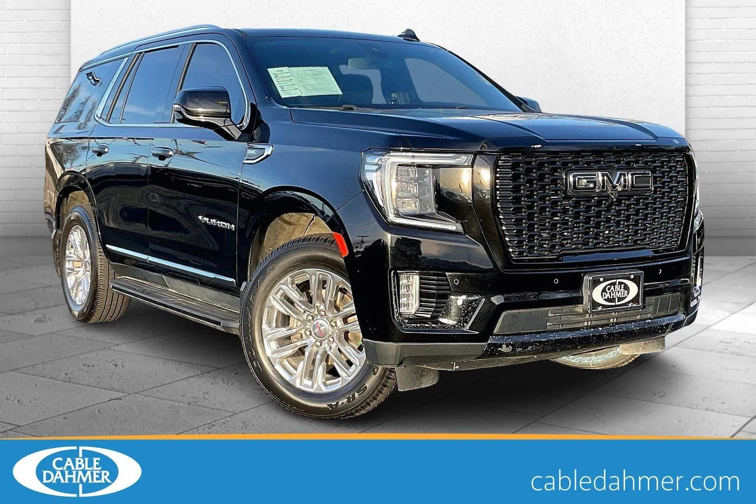 Black 2021 GMC Yukon SLT for sale in Independence, MO